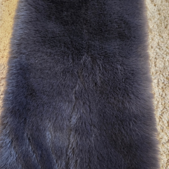 Ann Taylor Black Faux Fur Scarf - Picture 5 of 5